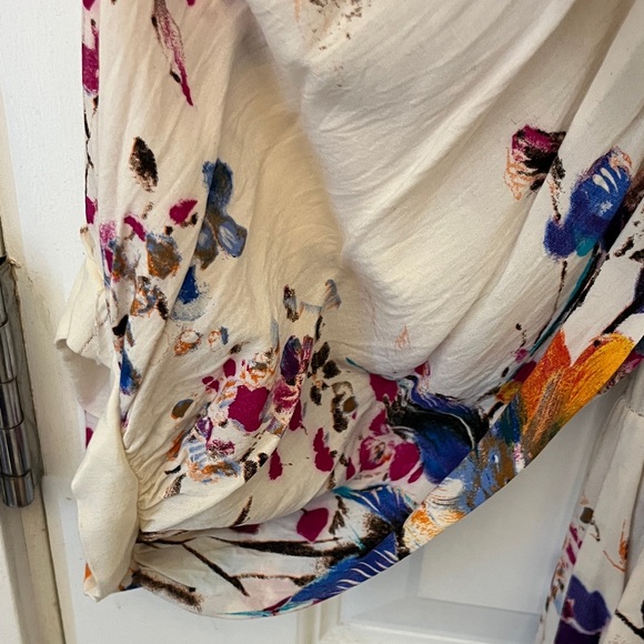 Umgee Multicolor Geometric Pattern Top - Picture 7 of 8